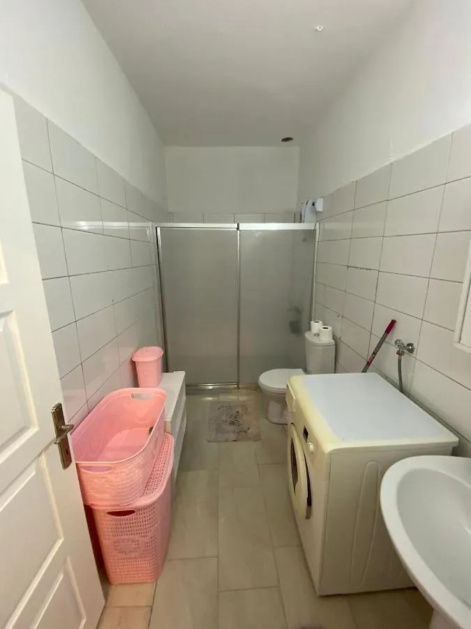 Lejlighed 2+1 Full Furnitured House In City Center Antalya